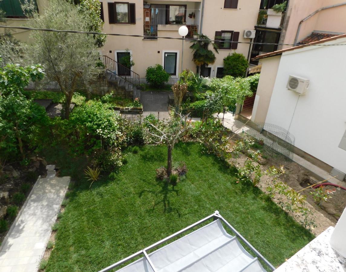 Hisa Limoni Apartment Koper Exterior photo